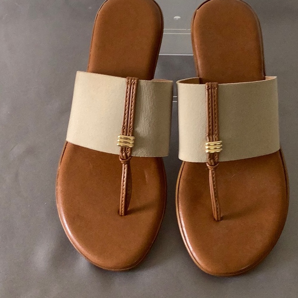 Thong Sandals Size 6